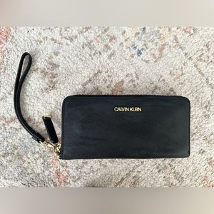 Calvin Klein Wallet/ Wristlet